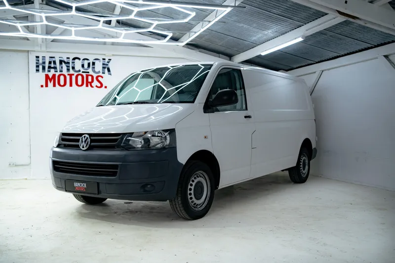 VW Transporter T5 Blanc — livré par Hancock Motors